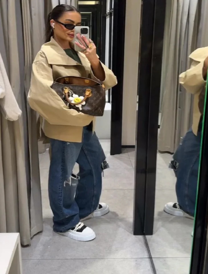 Elegant Womens Jacket Turndown Collar Full Sleeve Belt Lace Up Solid Female Short Jackts 2025 Autumn Fashion Commute Lady Coat 250904