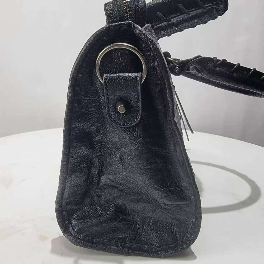 No Good Quality 2025 New Arrival Handbags for Women Famous Brand Shoulder Bag Lady Pu Leather Crossbody Bags motorcycle bag