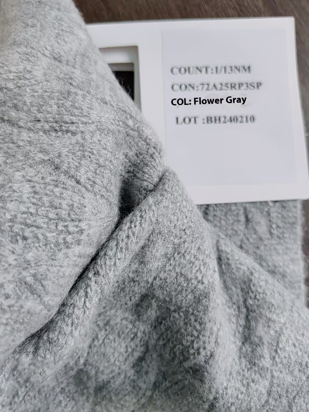 Manufacturer-Direct Custom Knit Fabrics for Fall/Winter Outerwear Sweaters - Chunky Knit Materials