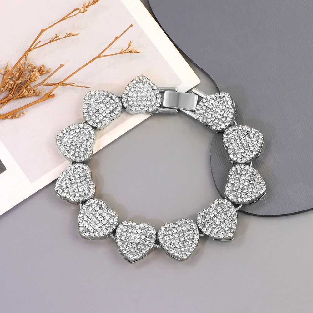 Luxury Bling Crystal Heart Cuban Link Chain Bracelet for Women Full Rhinestone Valentines Day Jewelry Gift Fashion DropShippingXJ250904