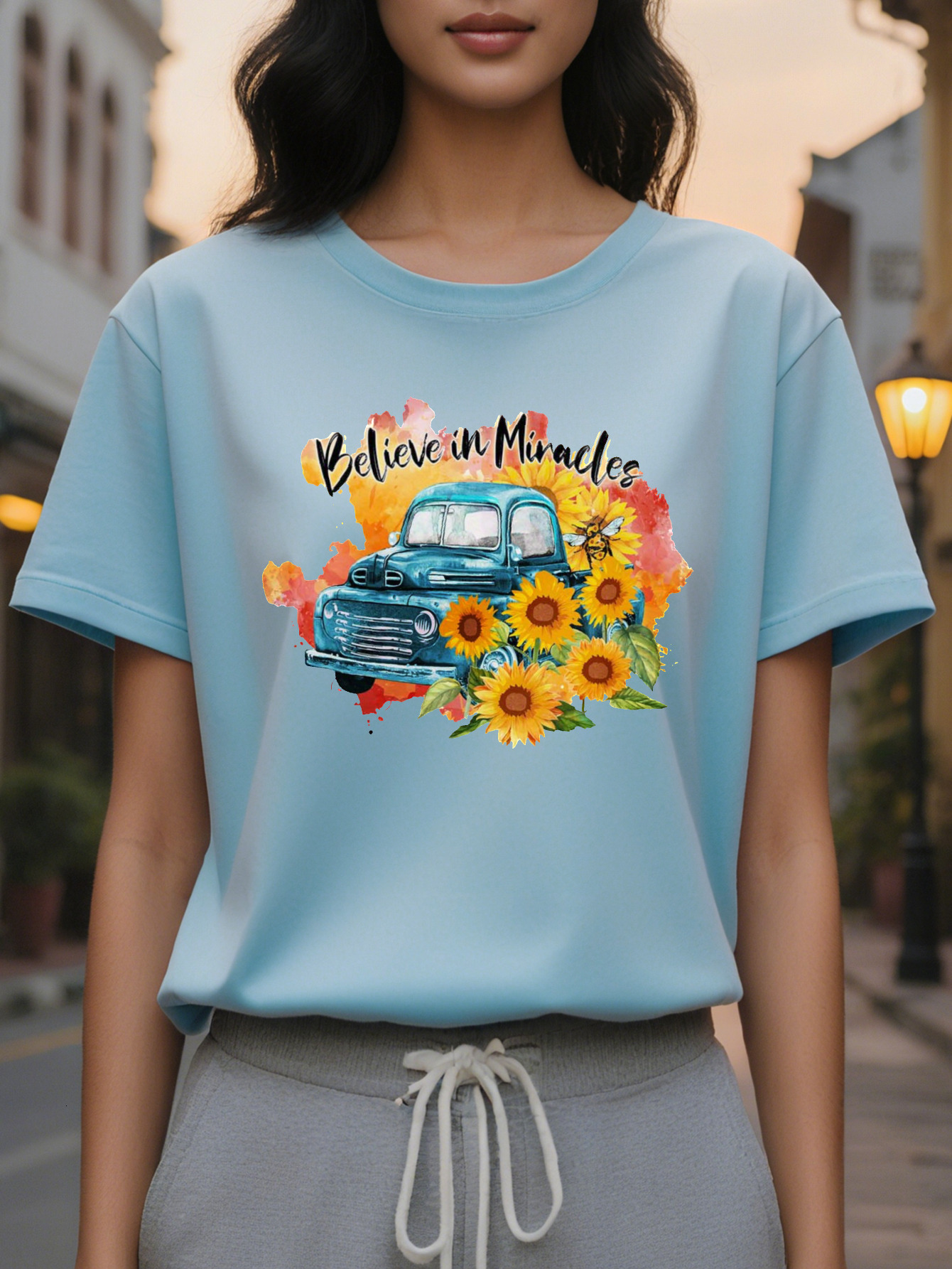 Women's Elegant Believe Miracles Pattern T-Shirt Short Sleeve Round Neck Summer Top with Vintage Car and Suower