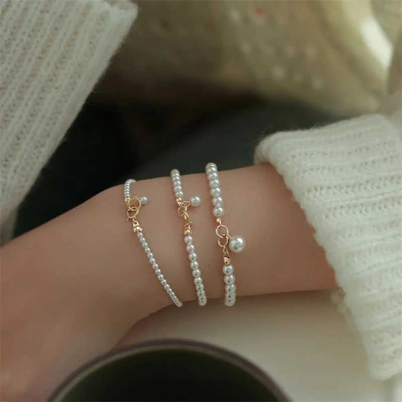 French Retro Simple Artificial Pearl Bracelet For Women Fashion Versatile Temperament Bracelet Birthday Gift Y250904