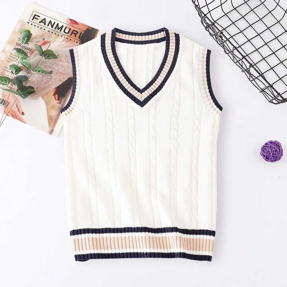 Sweater Vest Men Thicken Vneck Sleeveless Knitted Sweaters Vests Striped Retro Preppy Style Siple Chic Loose Casual All MatchXJ250904