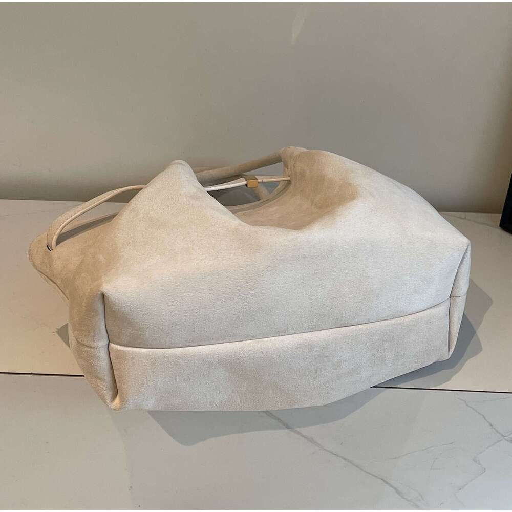 DHEssentials 2025 Large Tote, PU Women's Shoulder Bag, Magnetic Closure & Striped Design