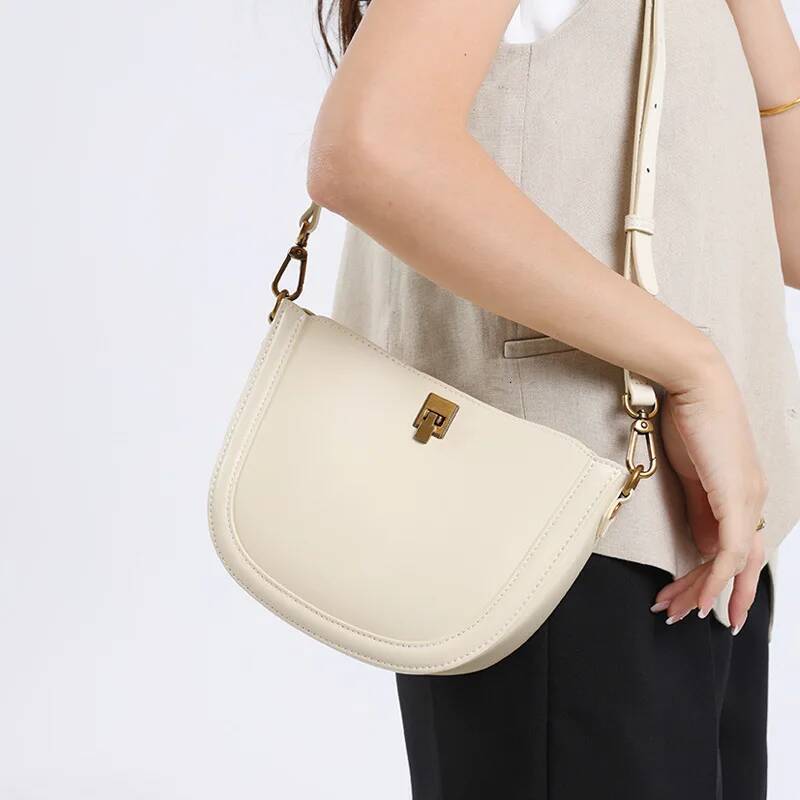 Armpit 2025 New Genuine Leather Women's High-end Crossbody Bag, Light Commuting Shoulder Bag
