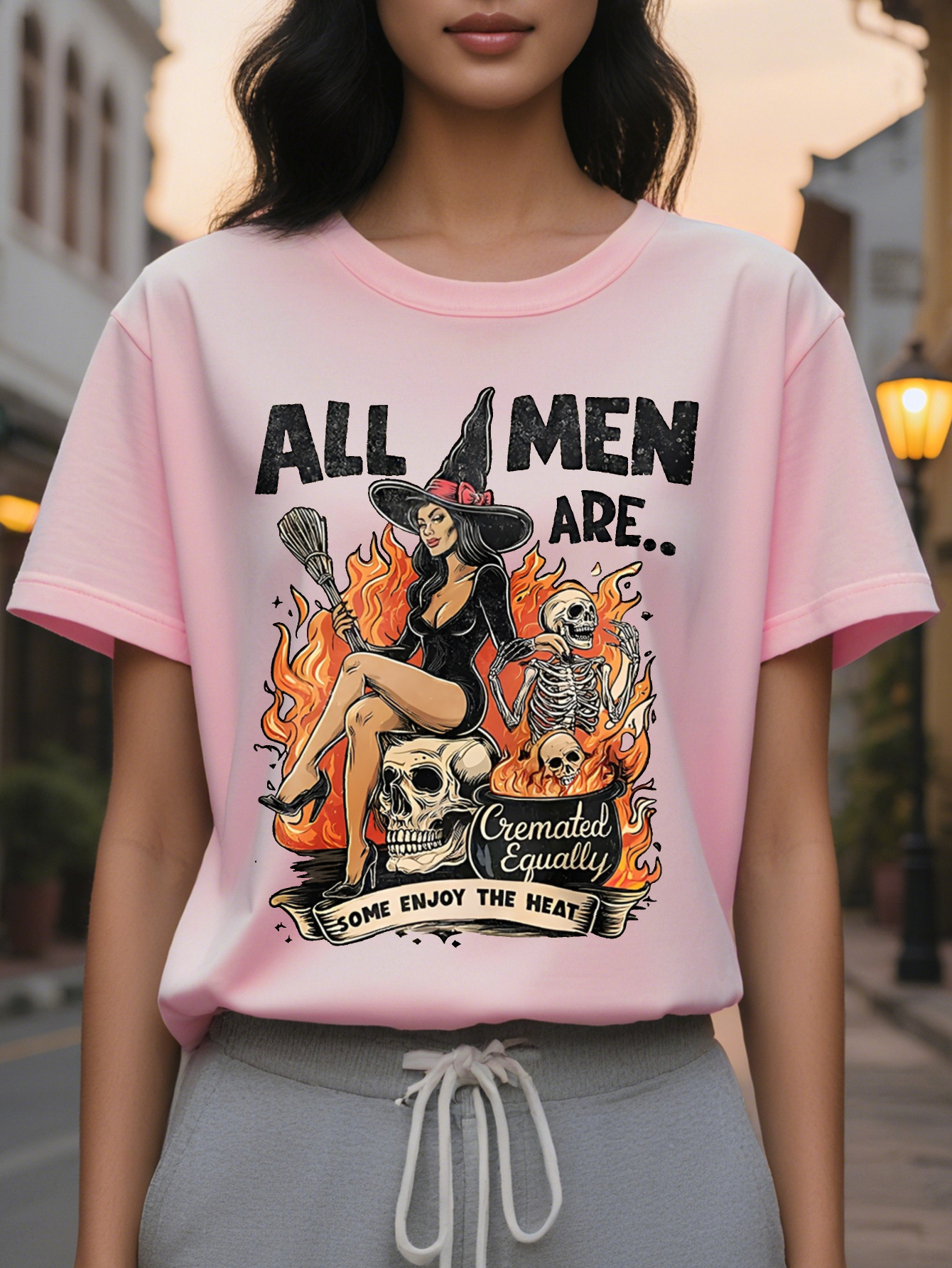 Large XL Women's Halloween Witch Cauldron Graphic Print Sweatshirt Beige with Black Spooky Design Round Neck Pullover for Plus Size