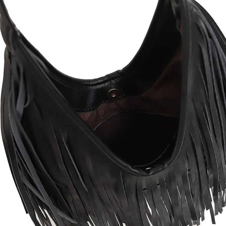 Fashion Long Tassels Shoulder Bags for ladies handbag Soft PU leather casual hobos armpit bag female Tote black bolsos Z250903