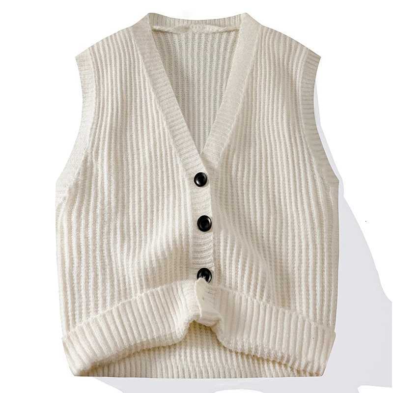 Chic Casual Sleeveless Vest Waistcoat Knitwear V Neck Fashion Loose Shirt Coat New Men Clothes Tops Knit Sweater Jacket CardiganXJ250904