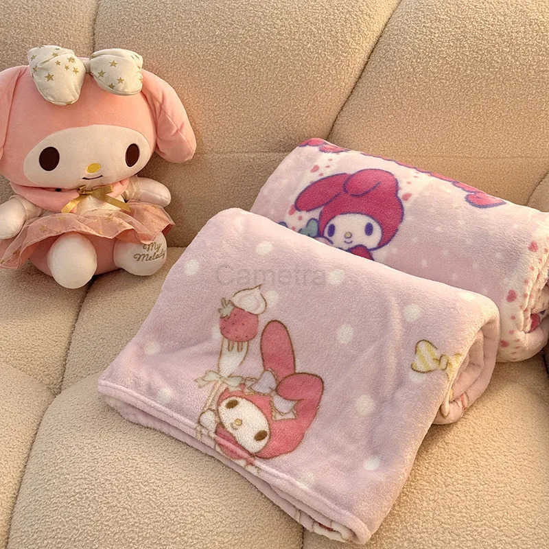 Sanrio Hello Kitty Double Sided Milk Velvet Blanket My Melody Kuromi Cinamonroll Sofa Air Conditioning Blanket Quilt Bed Sheets L250904