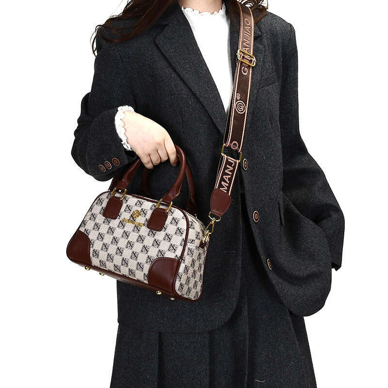 Luxury Boston Bag Small Shell Bags 2025 New Designer Handbag for Women Large Capacity Versatile Shoulder Crossbody Bag