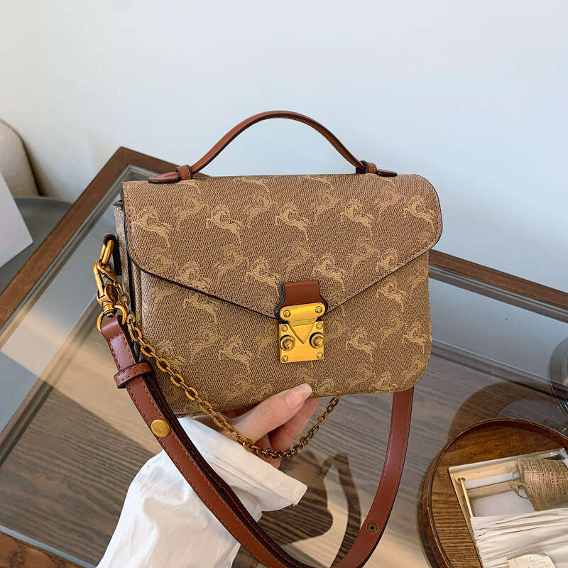 Designer Bags Luxury Shoulder Bags Messenger Bags 2025 New Letter Printed Small Square Bags Versatile Shoulder Crossbody Bag for Women