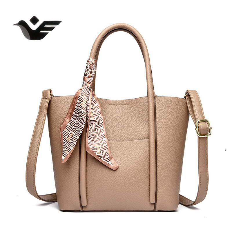 Feiyan Free Shipping New Designer Bag Luxury Shopping Bag 2025 Women's New Crossbody Commuter Large Capacity Tote Bag Fashion Trendy Shoulder Bag
