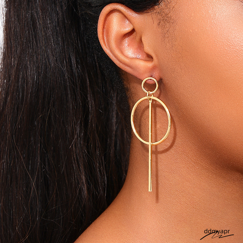 1 Pair Of Fashionable And Trendy New Simple Metal Creative Round Circle Ladies Earrings Suitable Ddmyday For Commuting Personalised Matching Ddmyday