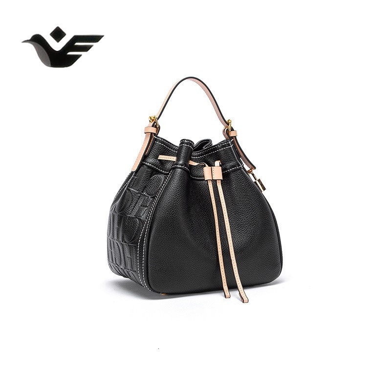 Feiyan Free Shipping New Designer Bag Luxury Shopping Bag Classic Retro Women's New Drawstring Design Versatile Casual Letter Women's New Sh