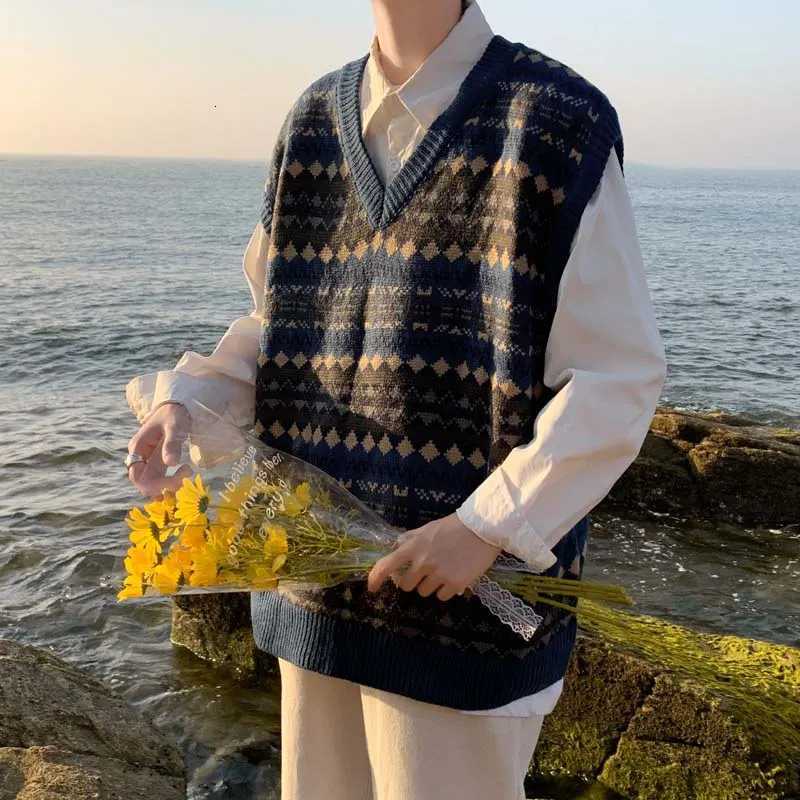 New Arrivals Japanese Retro Knitted Sweater Vest Men Ethnic Style Patchwork Loose Handsome Waistcoat Vneck Sweater OversizeXJ250904