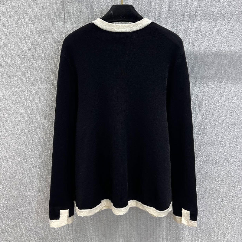 Fall New Ladies Black White Contrast Pullover Knit Sweater, Designer Round Neck Button Detail Wool Blend Top, Y2K Style Four Pockets Classic S0908