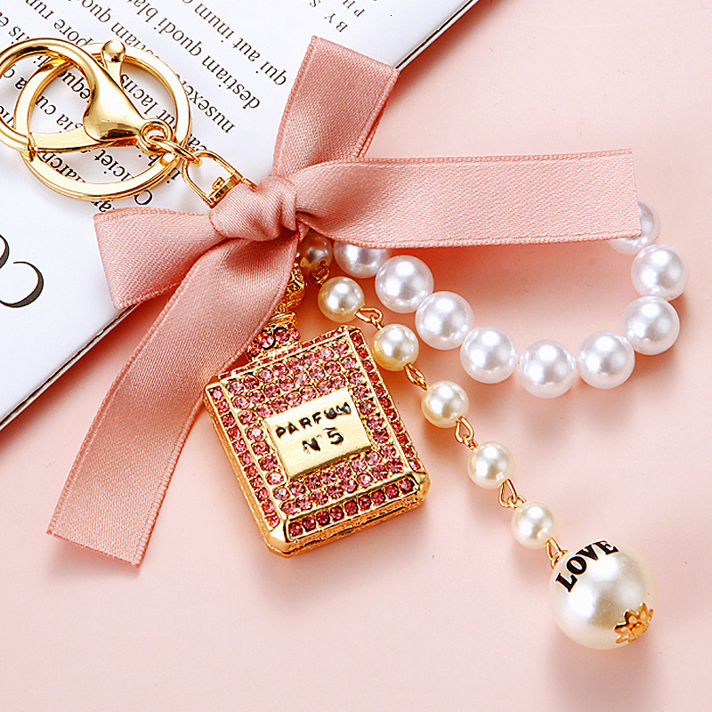 keychain pearl perfume bottle bowknot car for women cute creative bag pendant keychain ring with Inlaid diamonds gift mini bag keychain