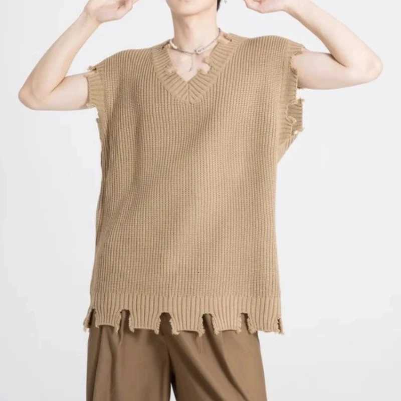Korean Popular Clothes Sweater Man Solid Color Loose Fit Knit Vests for Men Vintage Fashion Autumnr and Winter Open WaistcoatXJ250904