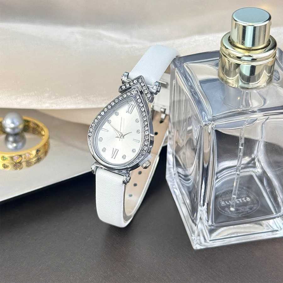 Ladies Waterdrop Shaped Alloy Watch Case Colorf aron Sweet Style PU Strap Fashionable Quartz Watch Elegant Diamond Inlay X250904