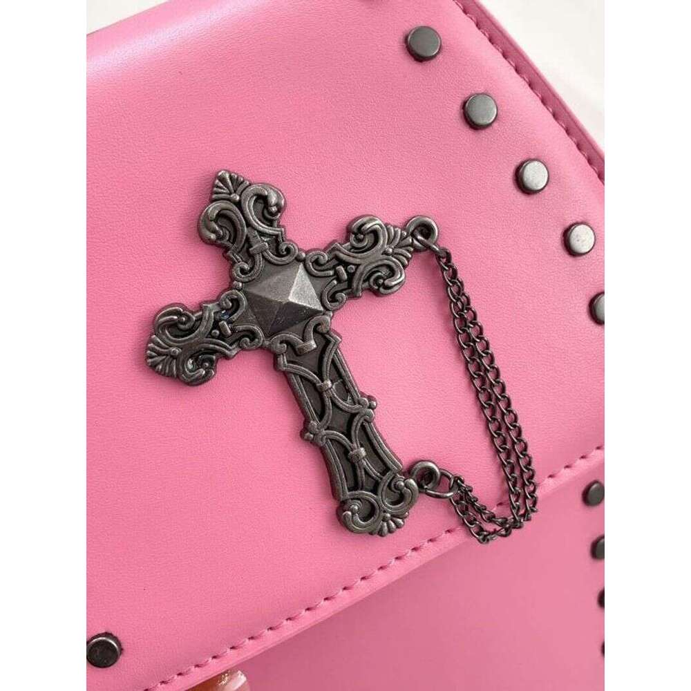 Gothic Crossbody Bag for Women Coffin Shoulder Bag Purse Cartoon Y2K Messenger phone Bag PU Leather Halloween Versatile Bag