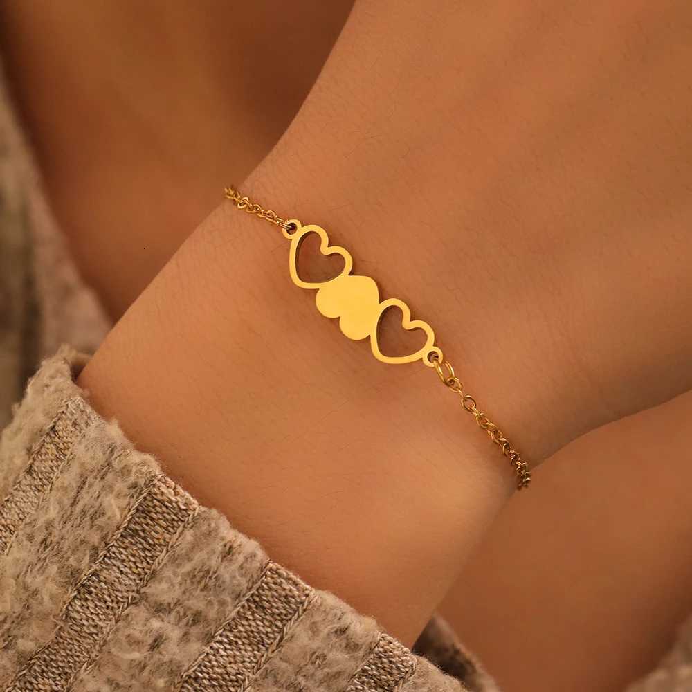 Stainl Steel Bracelets Atmosphere Openworked Heart She Chain Tren Fine Bracelet For Women Jewerlry Exquisite Holiday GiftXJ250904