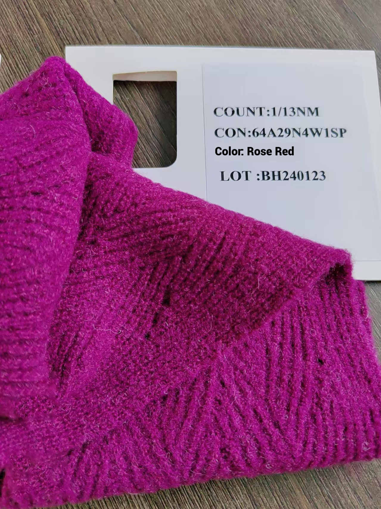 Manufacturer-Direct Custom Knit Fabrics for Fall/Winter Outerwear Sweaters - Chunky Knit Materials