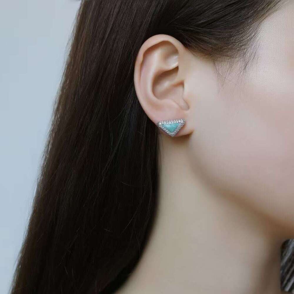 DH collections Festival Gift Colorful Series Natural Stone Triangle Light Niche Design High-end White Mother-of-Pearl Earrings for Women