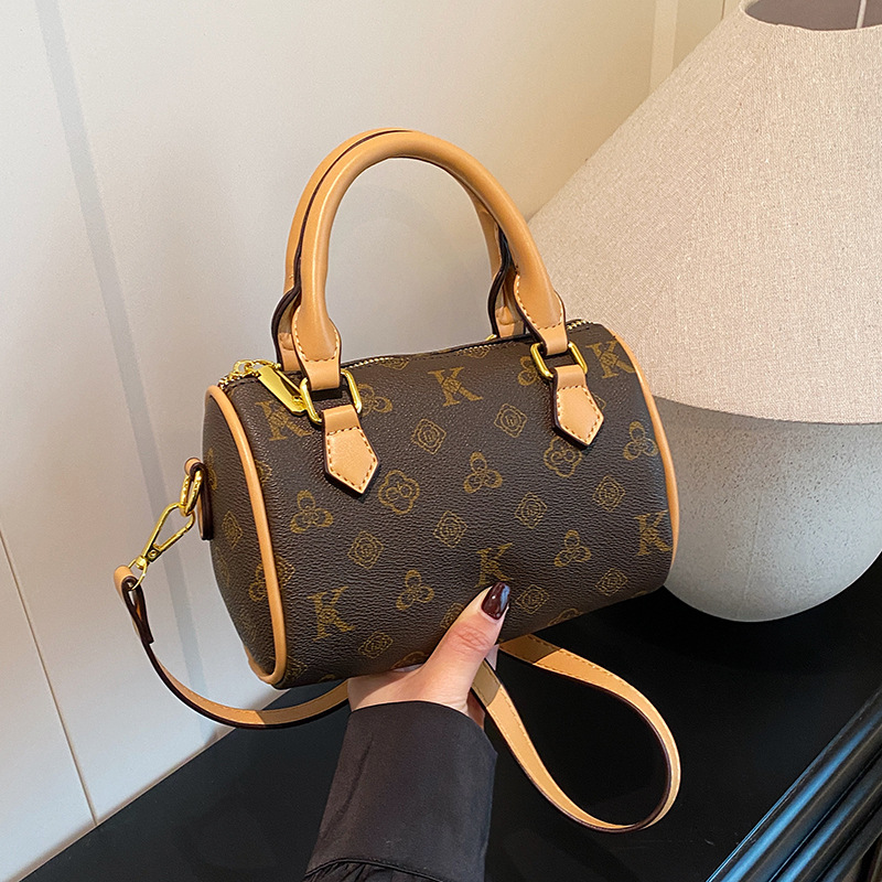 High-end cross-border bag for women 2025 new fashion European and American small Boston bag temperament printed shoulder messenger bag