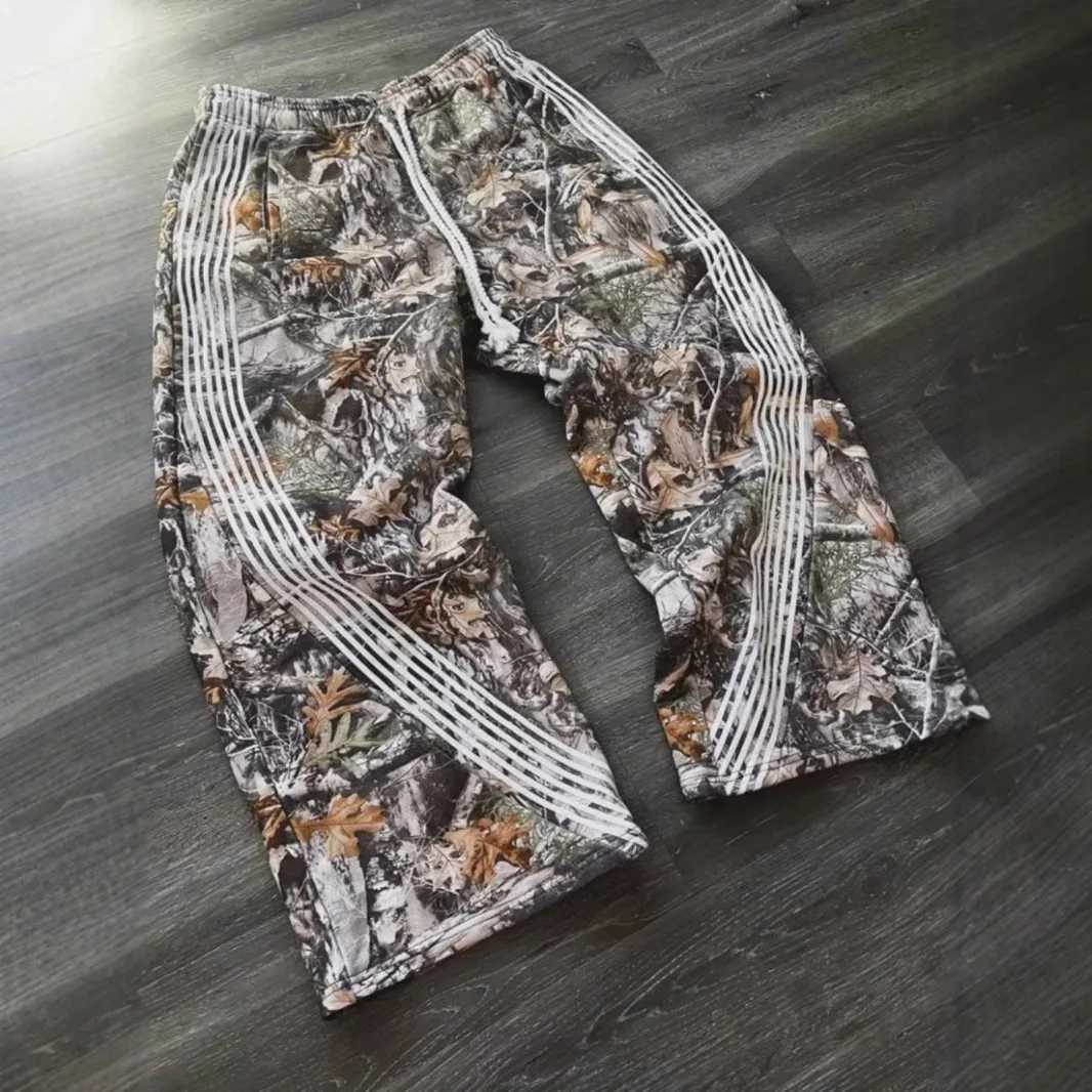 Leaves Print Long Pants Streetwear Hip Hop Unisex Casual Camo Baggy Trousers Sweatpants Men Trousers Y2K Men Women ClothingXJ250904