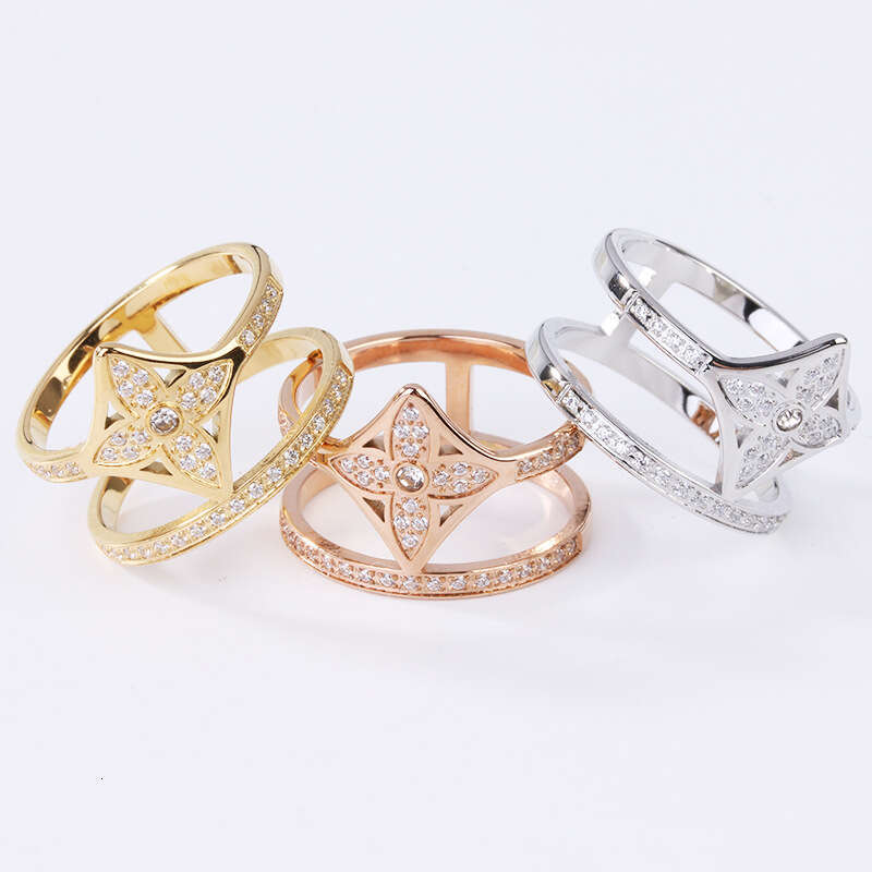 DH collections Luxury - inspired European - American Ins - style Lucky Flower - inspired Diamond - inlaid Fake Two - piece Ring for Women