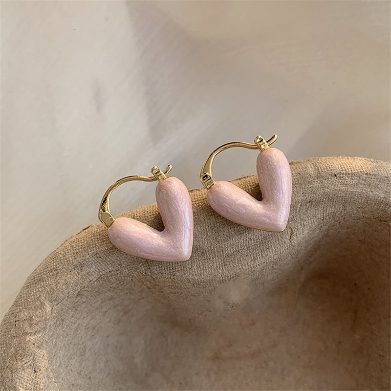 Earrings for Women New Trendy High-End Peach Heart Jewelry Niche Design Sense Light Fashionable Ear Clips