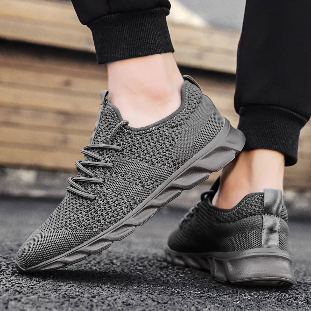 Man Women Comfortable Vulcanize Lightweight Breathable Sneakers Summer Sport Tenis Shoes ddmysaturn