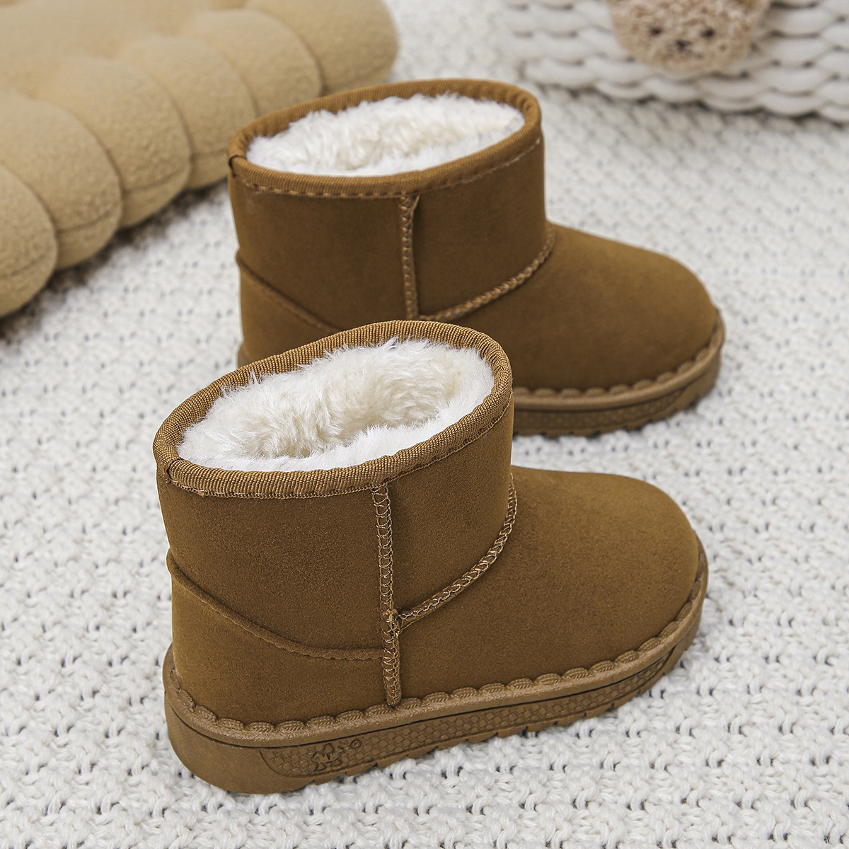 Leather snow boots for women - short boots
