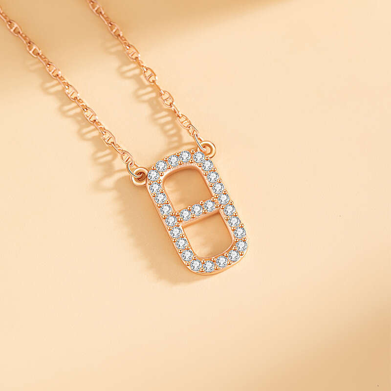 Pig Nose Pure Sier S Necklace for Women Fashion Versatile Block Collarbone Chain Ins Sweet Style Zircon Pendant