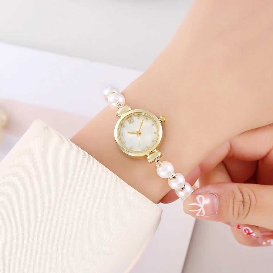 New pearl bracelet fashionable diamondencrusted ladies quartz watch round motherofpearl dial slender bracelet plout watc X250904