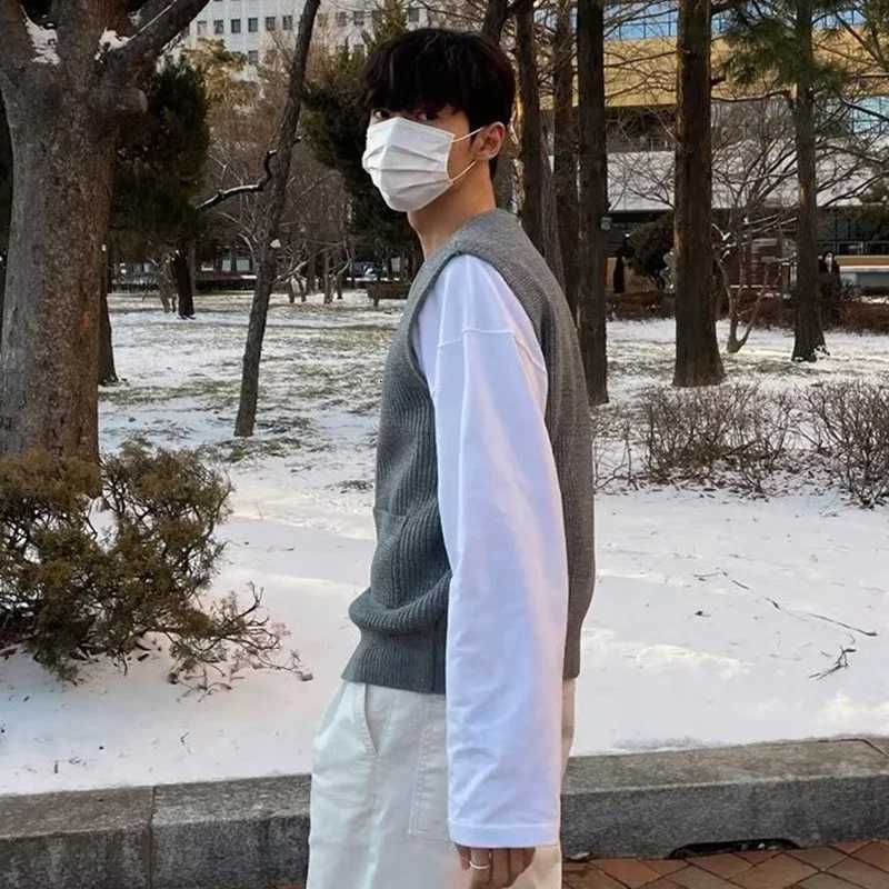 Knitted Zippers Cardigan Sweater Vest Men Sleeveless Casual Loose Streetwear O Neck Solid Color Coat Luxury ClothingXJ250904