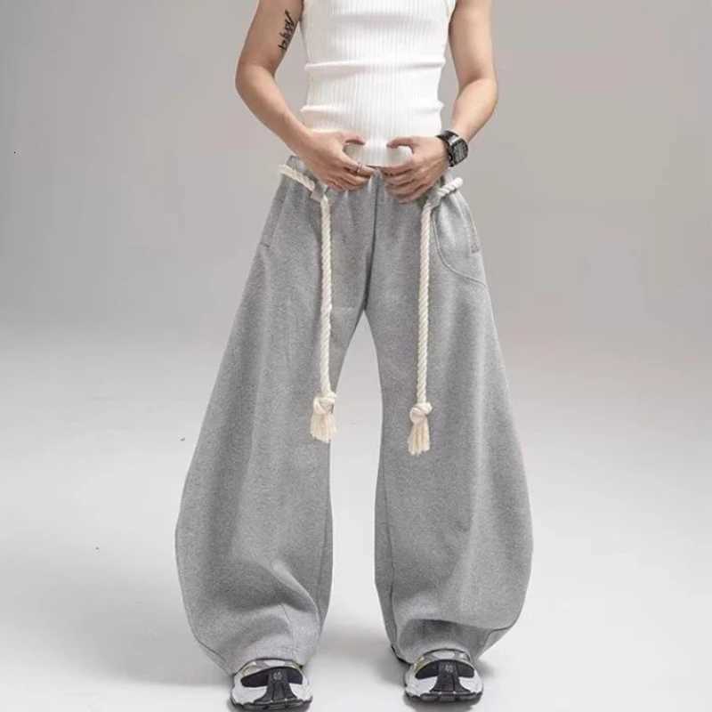 Street Casual Sports Pants Mens New Autumn Thick Rope Drawstring Trendy Hip Hop Wide Leg Trousers College Loose SweatpantsXJ250904