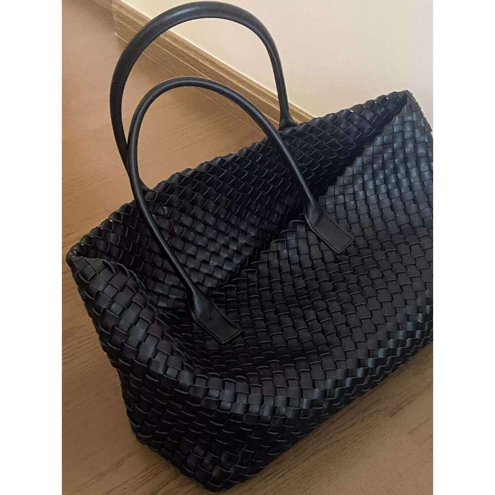 Designer Bags Large-capacity hand-woven bag new style, high-end and simple commuting single-shoulder underarm bag, tote large women bag