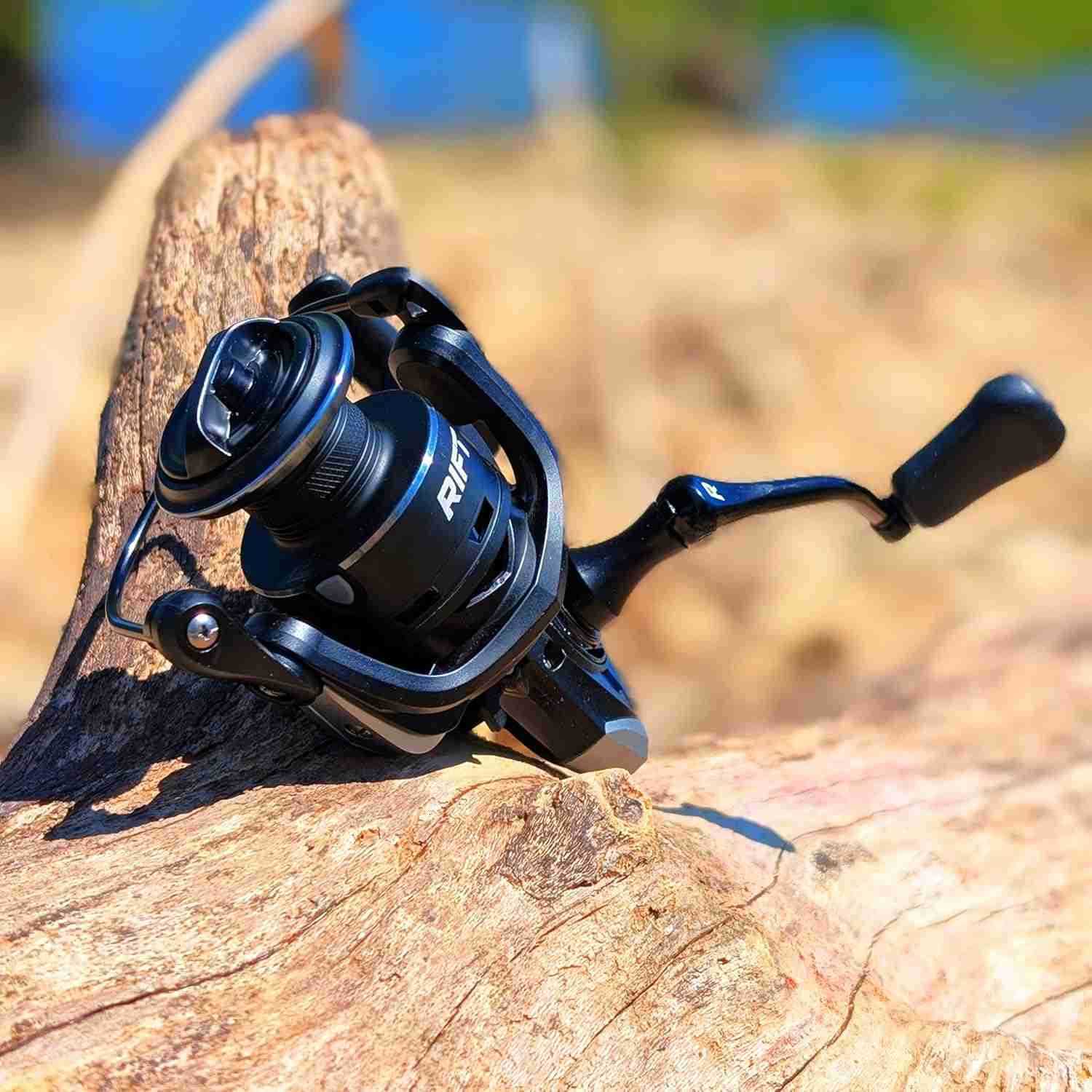 Spinning Reel Carbon Disc Drag System 521 Gear Ratio 71 Stainless Steel Ball Bearings CNC Aluminum Spool Knurled Spool Center Ambidextrous W250904