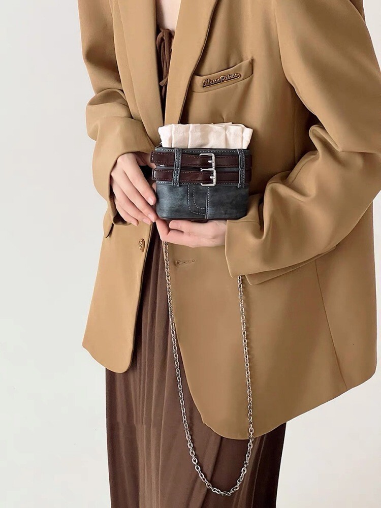 New Women s Crossbody Bag Retro Chain Mini Mouth Red Envelope Fashionable Women s Shoulder Bag Autumn New Designer Bag