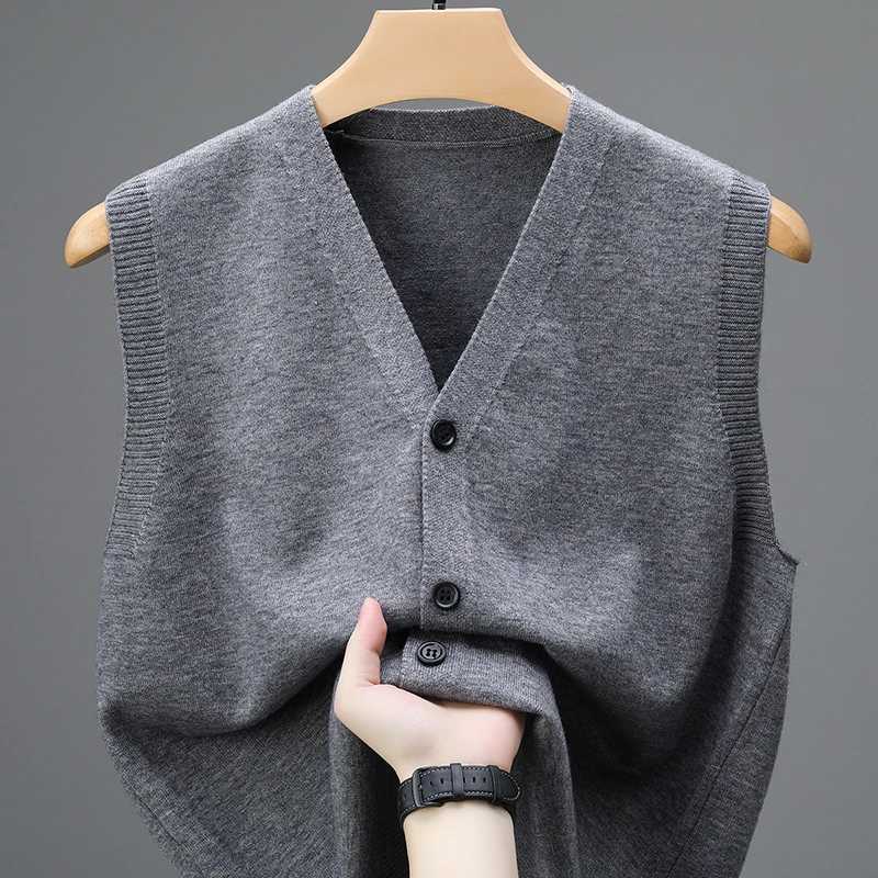 Single Breasted Pullover 2024 Autumn Sleeveless Vests Men Work Sweater Knitted Male Waistcoat Jumper Pullovers Roupas MasculinasXJ250904