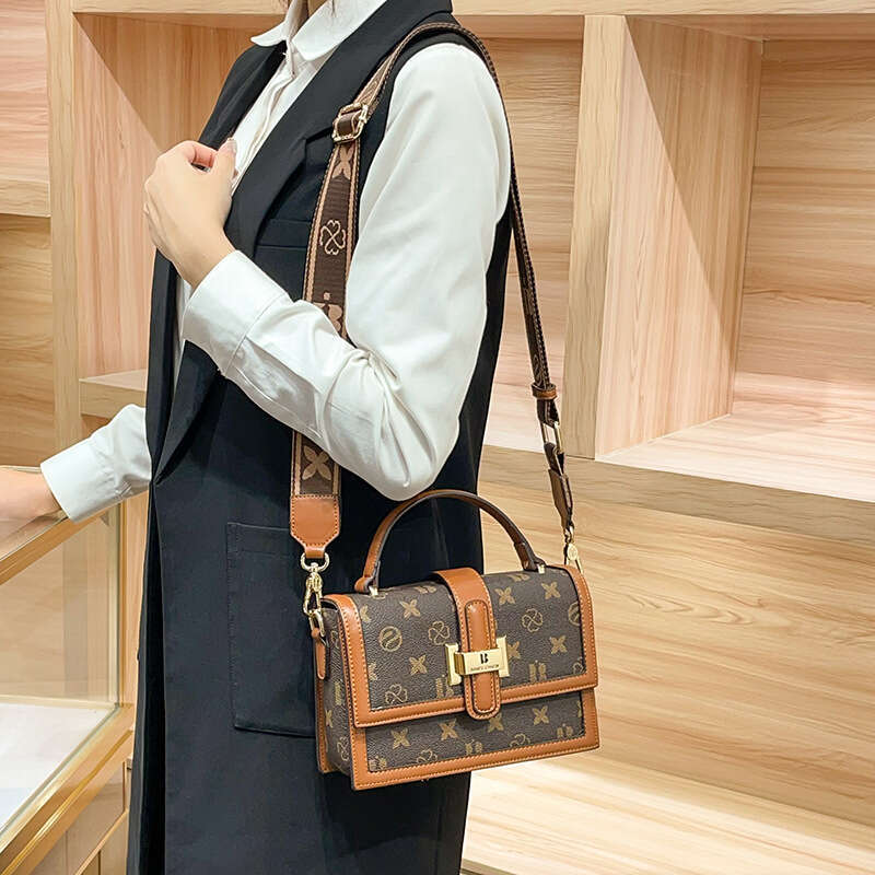 Square for Women 2025 New Floral Pattern Color-Block Texture Versatile Ladies Handbag Shoulder Crossbody Small Bag