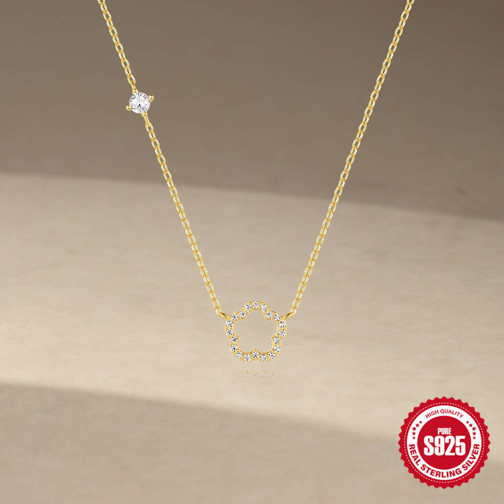 Light S Pure Sier Ins Simple Exquisite Five-Petal Flower Hollow Inlaid Dia Super Shiny Elegant Collarbone Necklace for Women