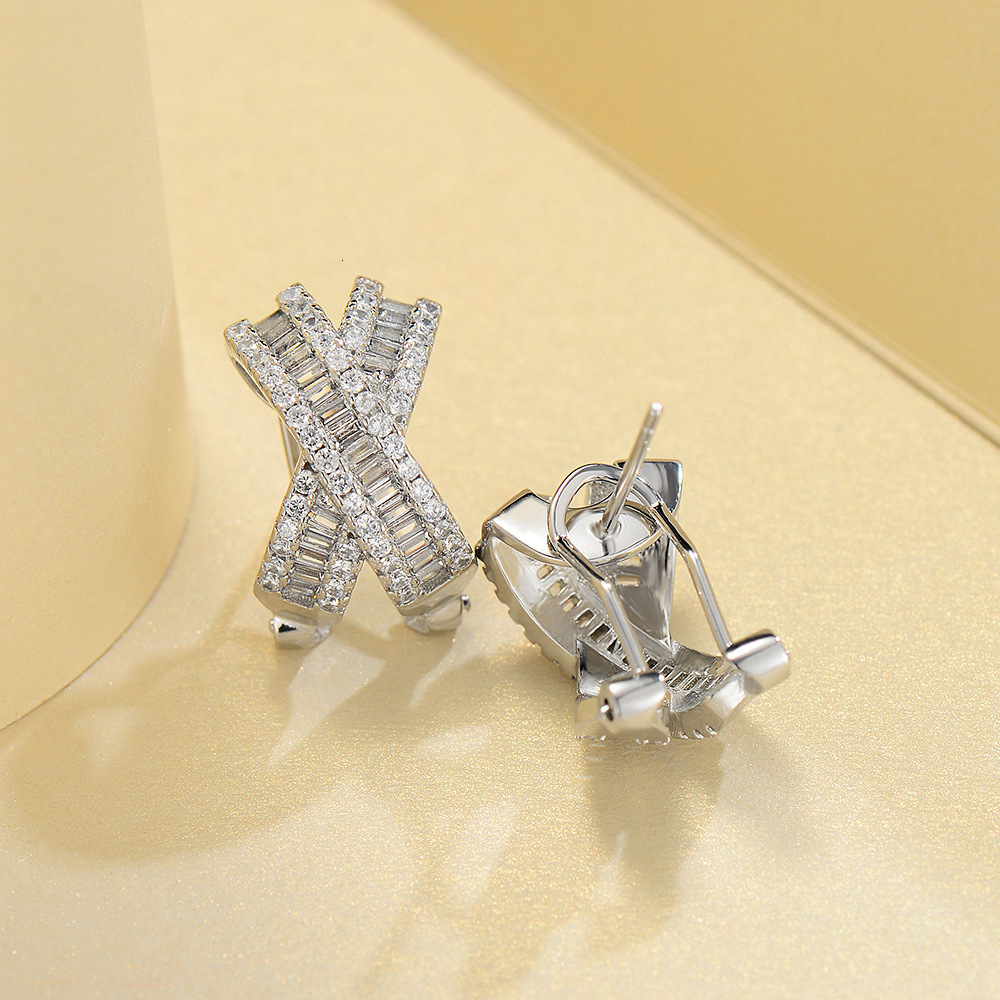 ED179 New Style Cross Earrings Designer Luxury Free Shipping Light Luxury Simple Cubic Zirconia Women's White Gold Earrings