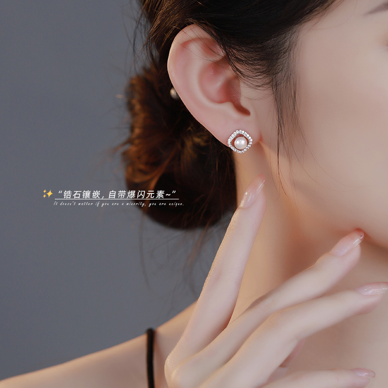 Tiqi Real Shot Geometric Square Designer Luxury Free Shipping Design Natural Freshwater Pearl French Retro Elegant Stud Earrings 925 Sterling Silver E