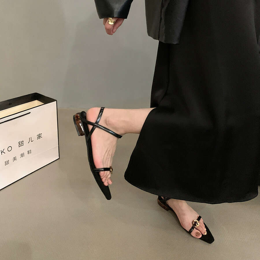 Low Heel Sandals for Women, Summer Outdoor Wear, New Korean Style, French Designer Shoe Chic, Gentle, Matches with Skirts, Black Roman Shoes