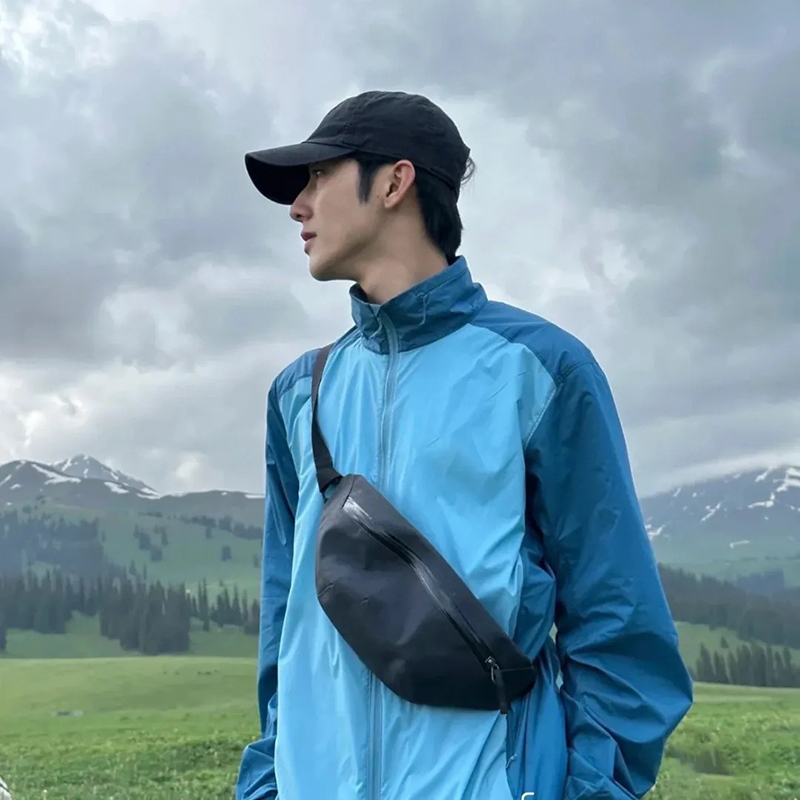 New crossbody bag, chest bag, women's simple large capacity bag, waist bag, trendy and versatile casual solid color shoulder bag, with logo