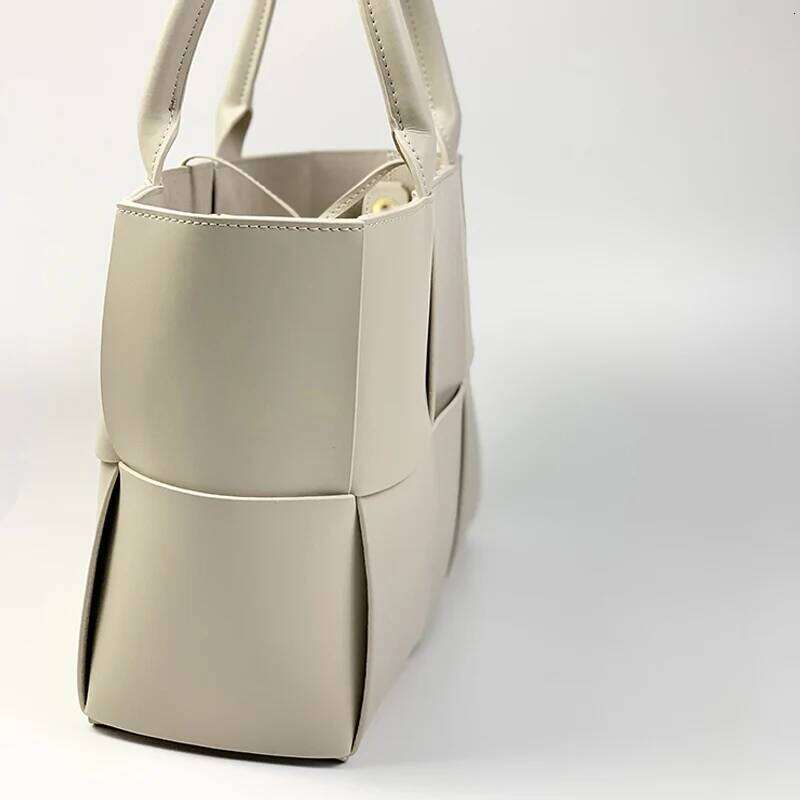 Women's Bags 2021 Large Lattice Square Shape Woven Tote Shoulder Bag Genuine Leather Famous Brand Designer Handbags