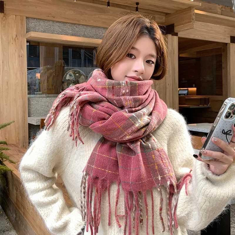 2025 New Korean Style Faux Cashmere Scarf Wr Winter Elegant Plaid Warm Shl Cute Versatile NeckwearXJ250905