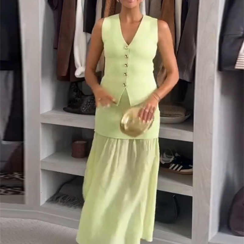 Knitted Casual Tank Top Pleated Skirt Sets Women Single Breasted Vneck Sleeveless Vest Patchwork Skirts Suits 2025 Summer Chic 250905